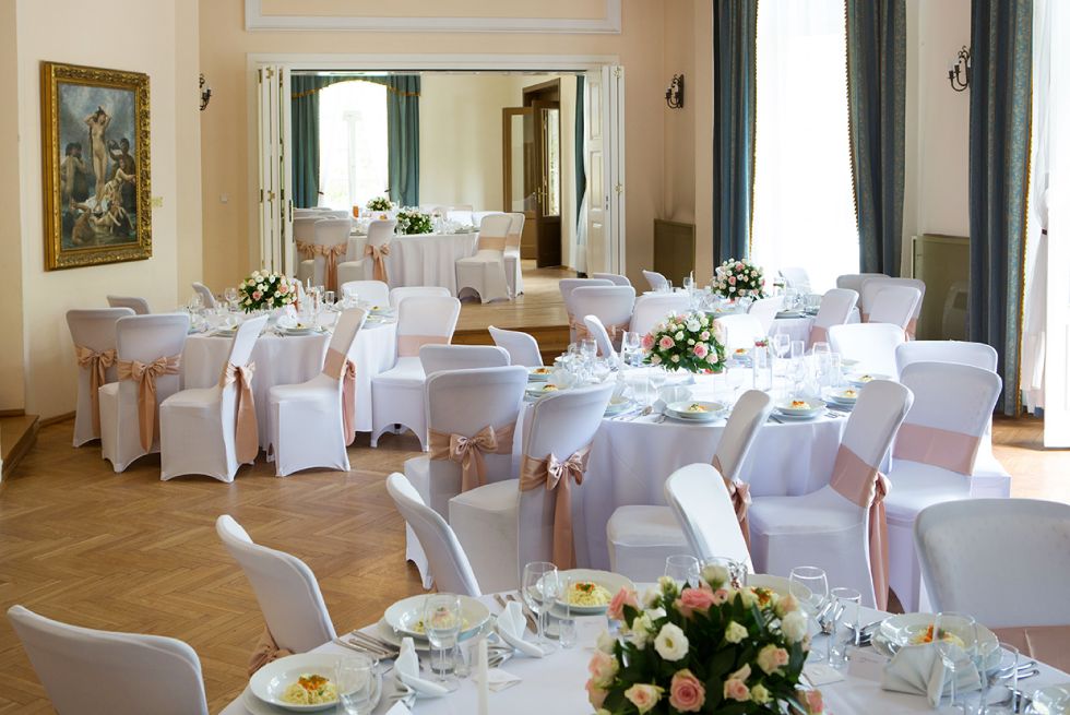 Pałac w Pawłowicach, Restauracja Dąbrowa, sale weselna beż, foto: Luiza Różycka, Luiza Różycka fotografia, fotografia wizerunkowa Wrocław 100
