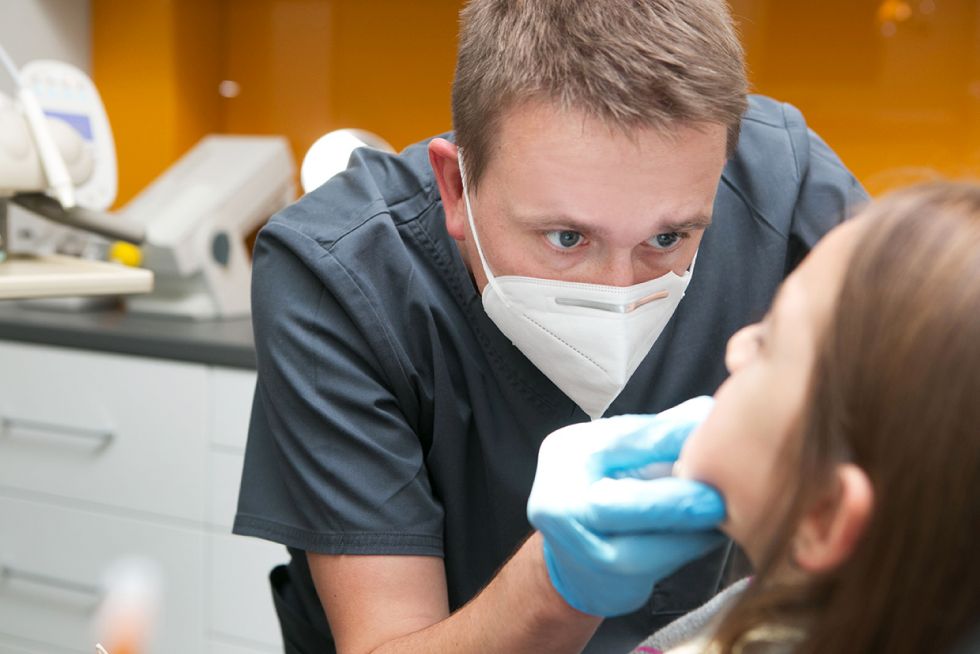 Esteticdent Oleśnica, ortodonta, klinika stomatologiczna, sesja wizerunkowa, foto Luiza Różycka