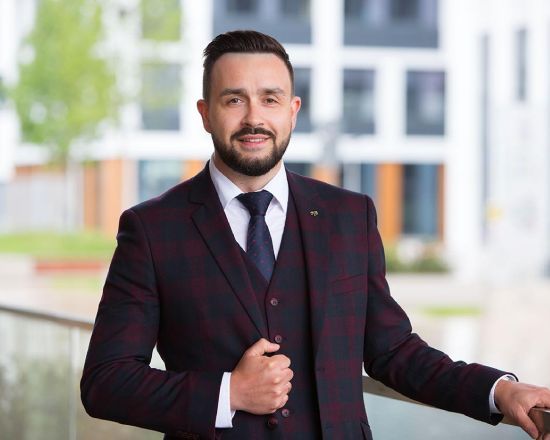 Piotr SESJA WIZERUNKOWA w plenerze