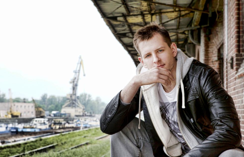 Bartek Kurek prywatnie, sesja plenerowa, sesja wizerunkowa, foto Luiza Różycka, luiza_rozycka_fotograf, Port Miejski Wrocław